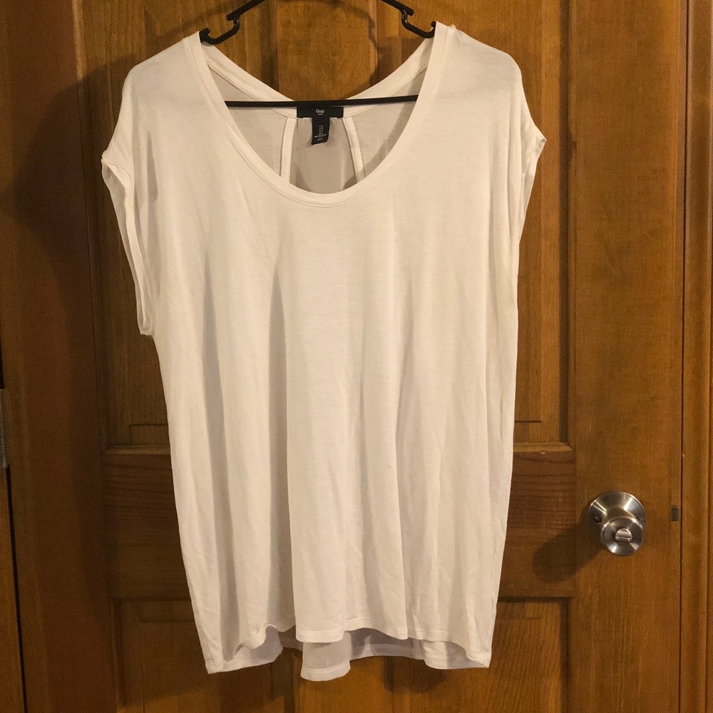 ONLY 7 DAYS UNTIL I DONATE-MAKE OFFER! Gap